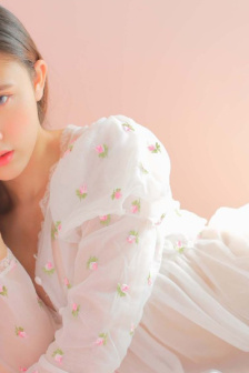 下边毛最多的女人图片
